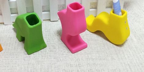 Animal Story toothbrush holder