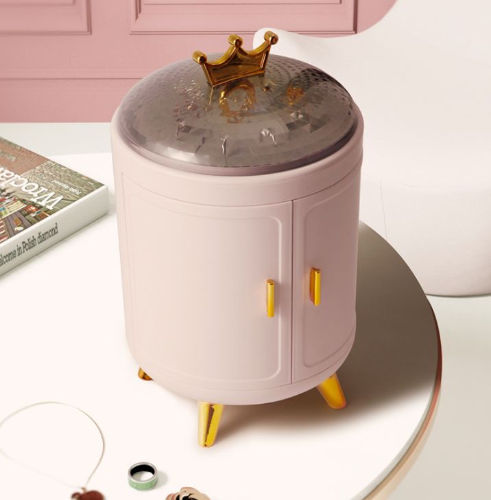 Crown earrings storage box Rotating hand accessories Stud earrings hairpin jewelry box Application Scenario