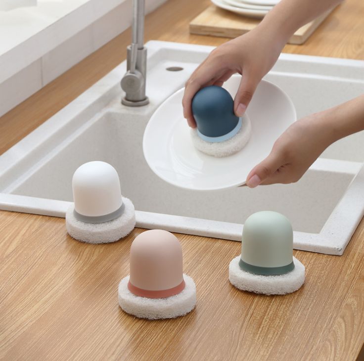 Sponge cleaner for home use, hand-safe dishwashing brush, trendy design, simple and solid color, with handle for cleaning POTS and dishes