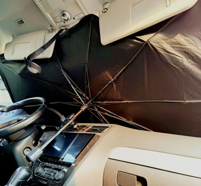 新款汽车前挡遮阳伞产品图