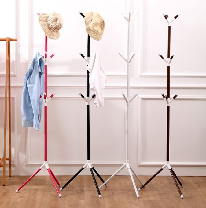 Simple assembly of floor-to-ceiling coat rack full figure