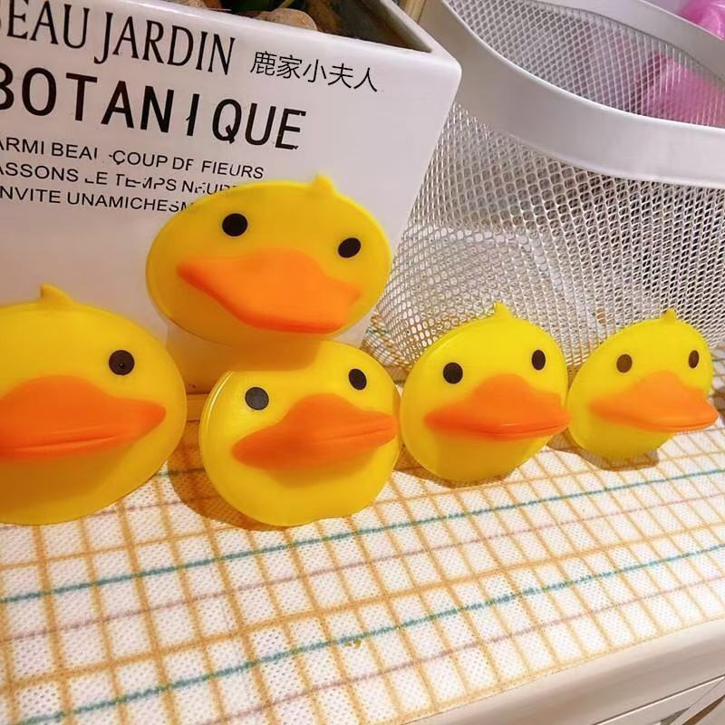 Creative cartoon small yellow duck mouth silicone anti-scalding anti-slip clip