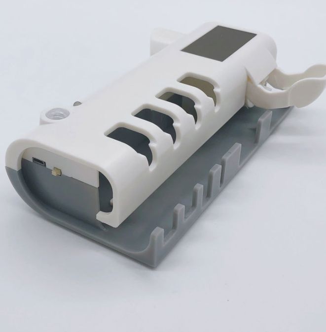 New toothbrush holder automatic toothpaste squeezer Intelligent UV toothpaste squeezer