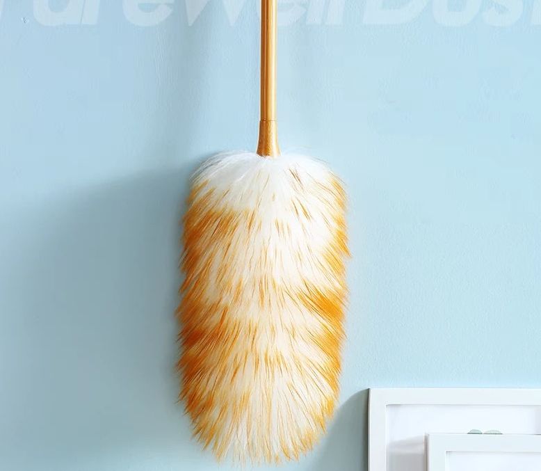 Wool dust duster