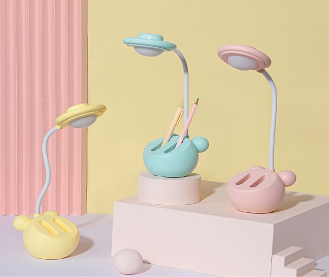 Eye-protecting Study desk lamp for Foreign trade Specialty Application Scenario