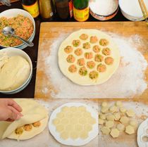 Foreign trade of dumpling artifacts