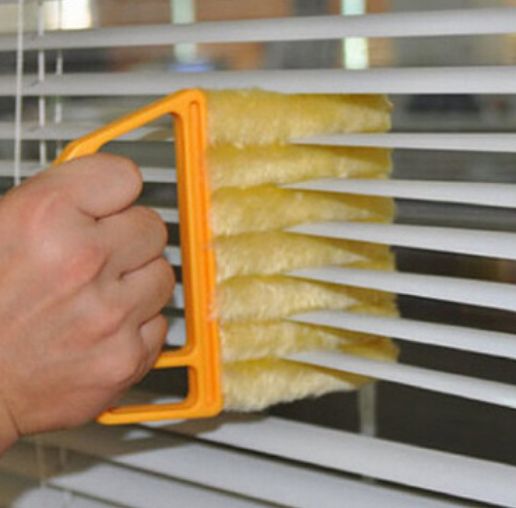 Venetian blind cleaning brushes for export