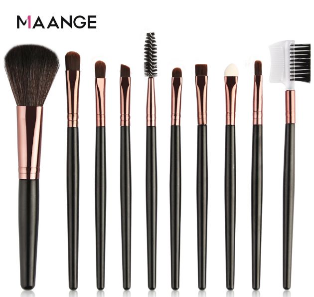 A set of 10 makeup brushes for export