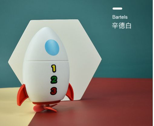 沐浴洗澡玩具白底实物图