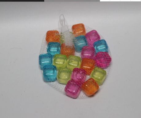 光面方块冰块产品图