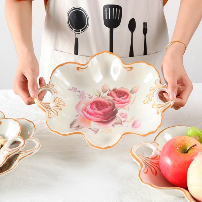 小吃干果瓜子盘产品图