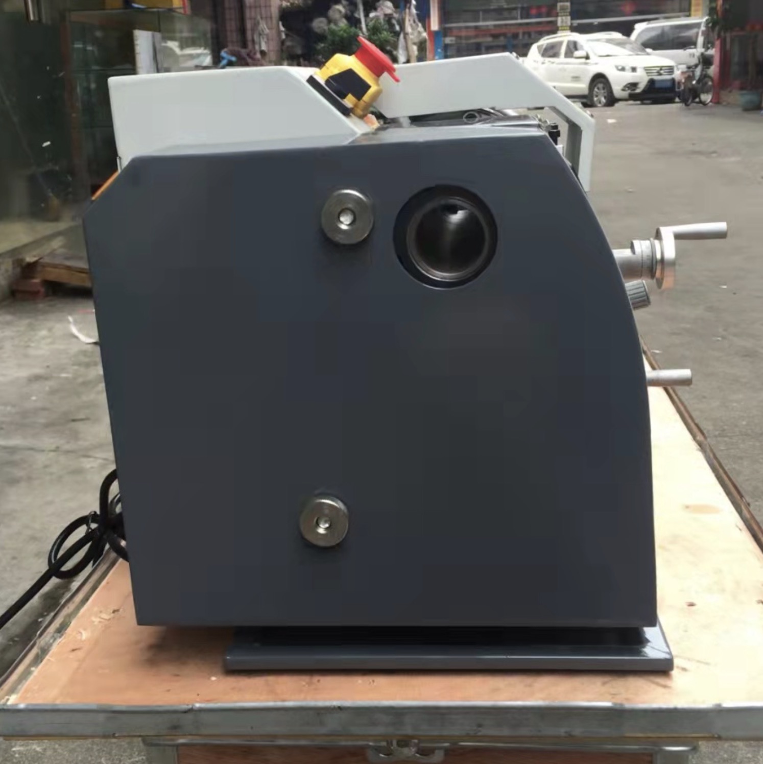 WM210V lathe, metal processing small lathe, desktop multi-functional household DIY lathe, 0618 micro lathe Application Scenario