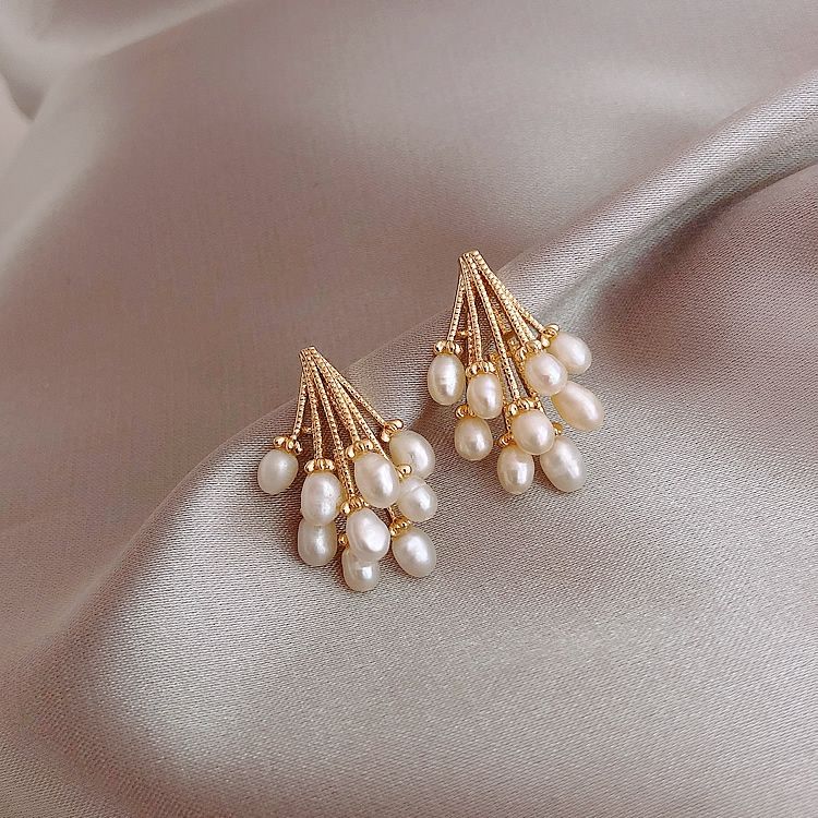 Earrings Women new pearl earrings overlapping niche design high sense earrings Cool earrings line earrings