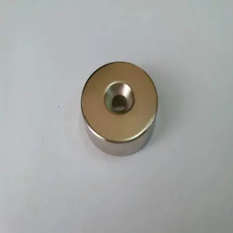 厂家直销打孔磁铁，喇叭磁铁，铁硼强力磁铁 ，高性能钕铁硼磁铁详情3