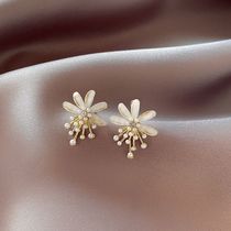 Earring Woman New pearl Glass flower accessory Earring Niche design high sense earring Cool earring popular fashion earring