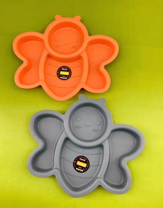 210427 Little bee fruit bowl full figure