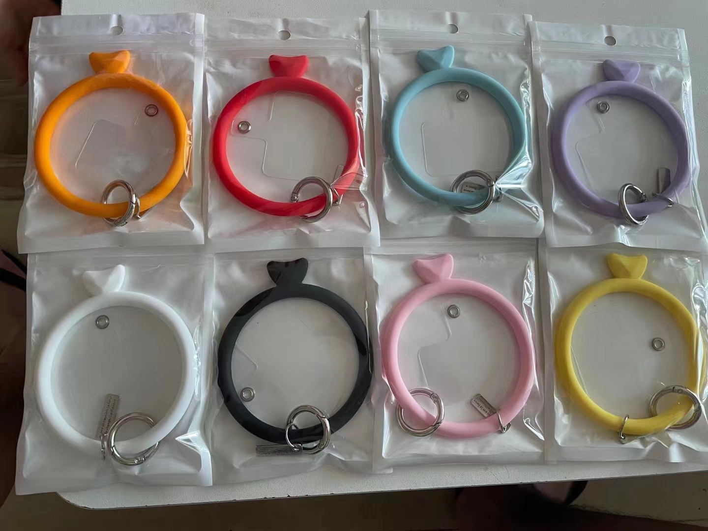 Creative Foreign Trade New Mobile Phone Lanyard Patch Adjustable Crossbody Silicone Ring Bracelet Silicone Mobile Phone Lanyard Love Cartoon Mobile Phone Lanyard Application Scenario