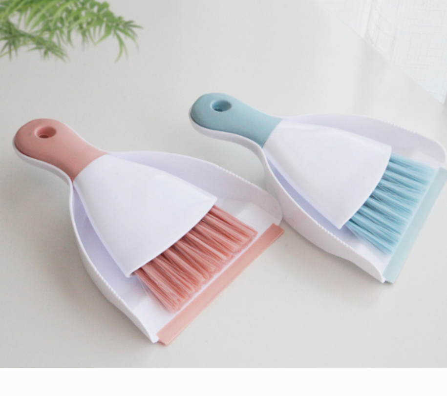 Mini plastic dustpan set