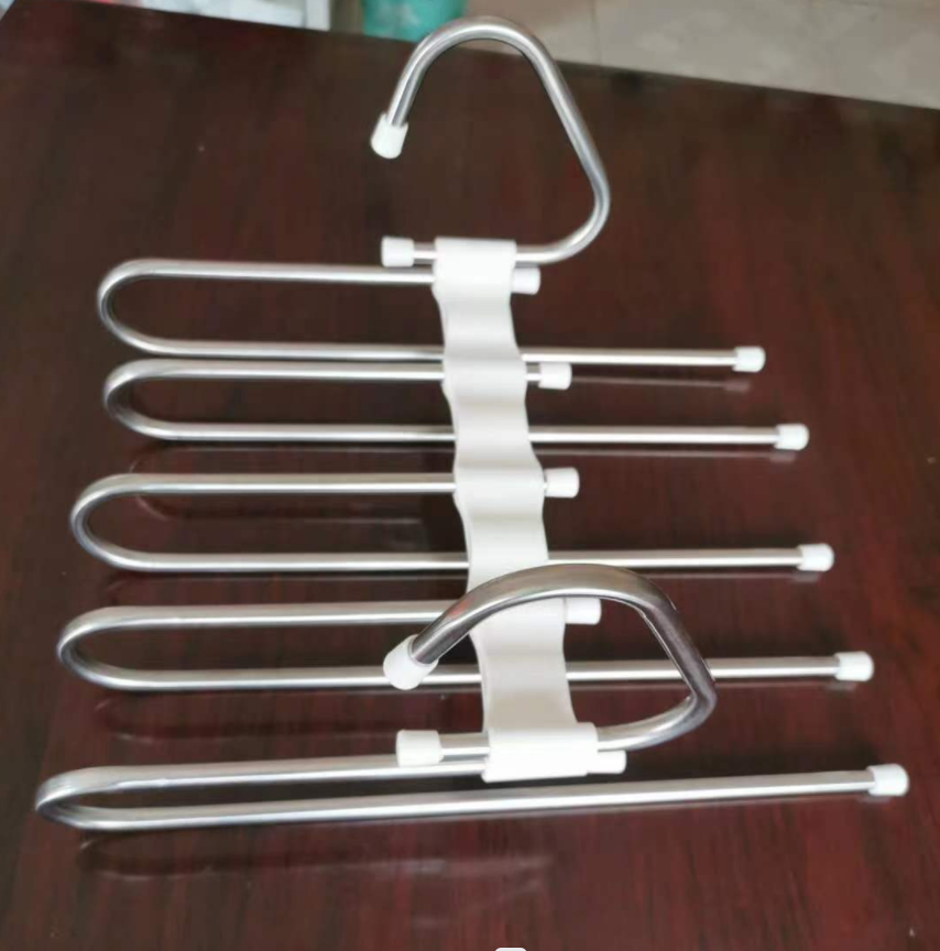 Multi-functional clothing rack