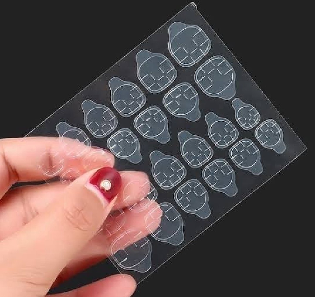 热销美甲甲片专用背胶双面贴极粘防水24粒透明果冻胶指甲贴贴片 详情4