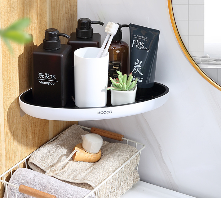 Corner bathroom shelf