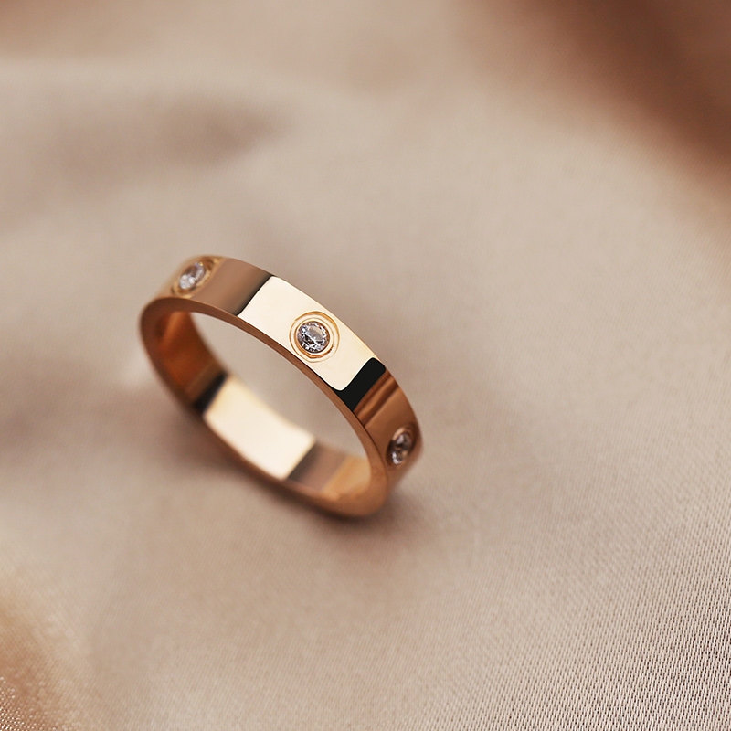 A niche and fashionable multi-layer layered ring for women, an open ring with adjustable and personalized design, and a finger ring joint accessory Application Scenario