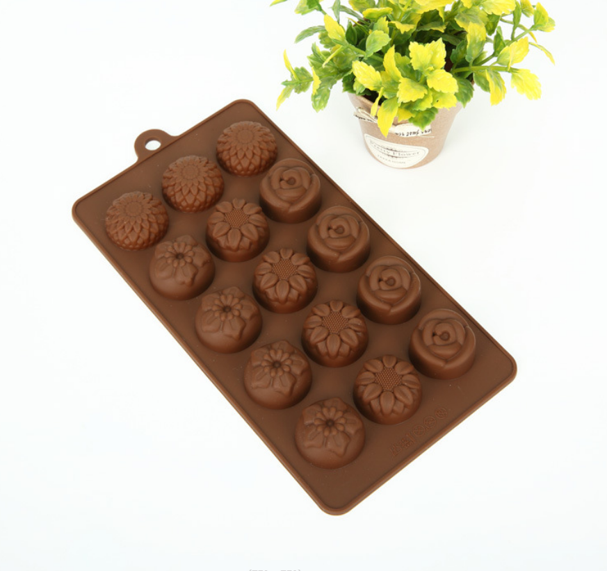 Creative 15 chocolate cake molds with 4 different flower shapes full figure