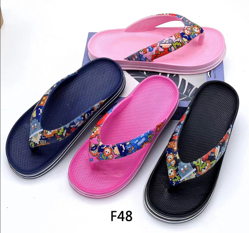 Summer slippers and slippers are a pair of slippers