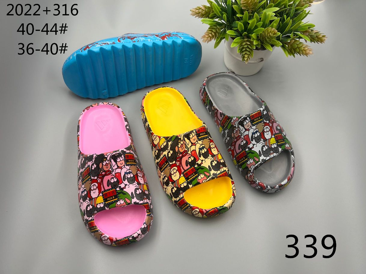 EVA family slippers for women and men trend summer thick soles step on the sense of poop outside to wear soft soles non-slip ins wind beach shoes