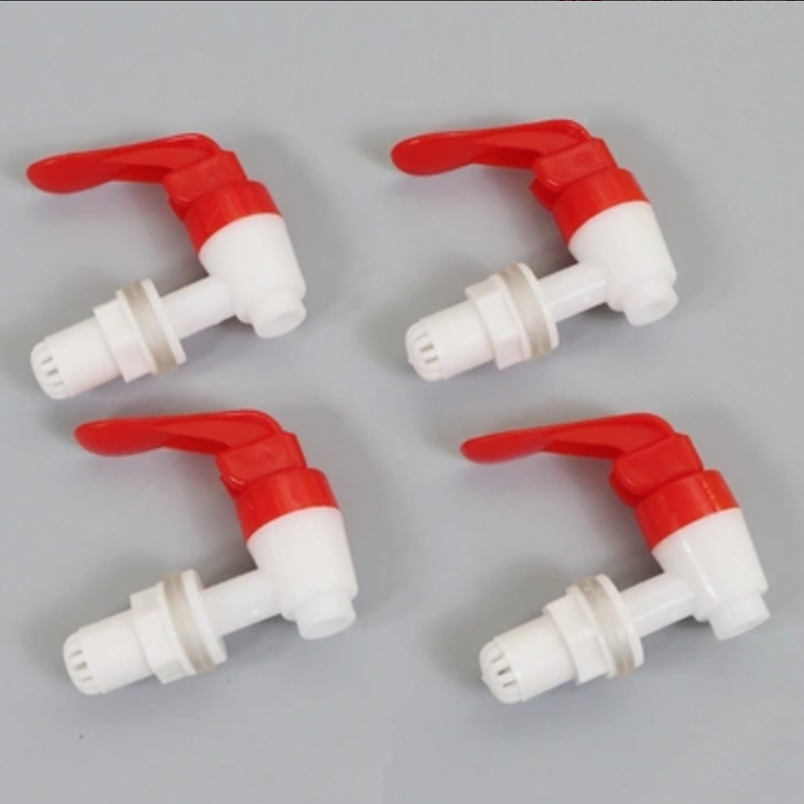Plastic faucet for bottle spout