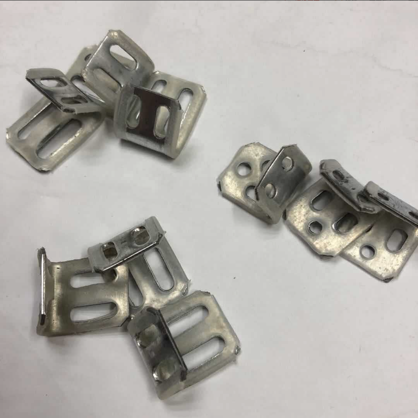 Four hole spring clamp sofa hardware sofa spring clamp hook code high quality rubber cover sofa spring