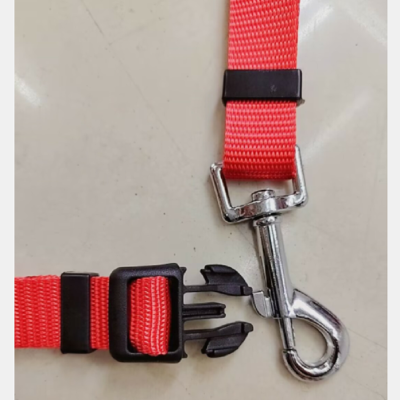 Xinan XX品牌可伸缩宠物牵引绳车载安全绳二合一狗狗用品外出遛狗防挣脱多种颜色可选 XX型号 狗狗牵引 2.0cm详情2