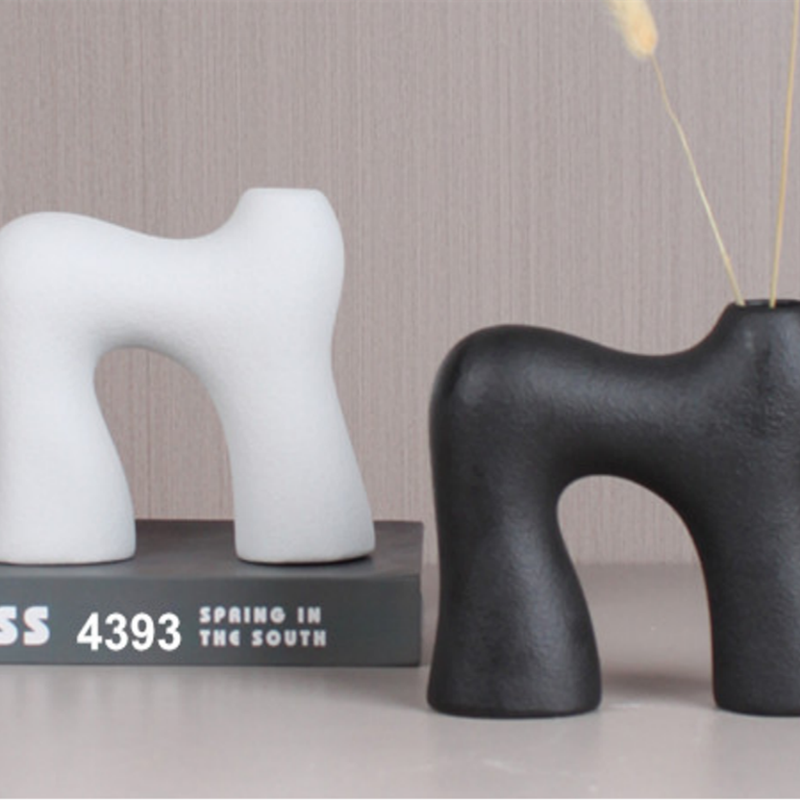New Nordic modern creative internet-famous ceramic geometric vase model room living room TV cabinet decorative handicrafts and ornaments Application Scenario