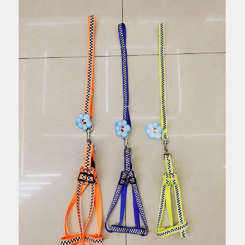 Pet traction rope 1.5cm football flower traction rope + chest back