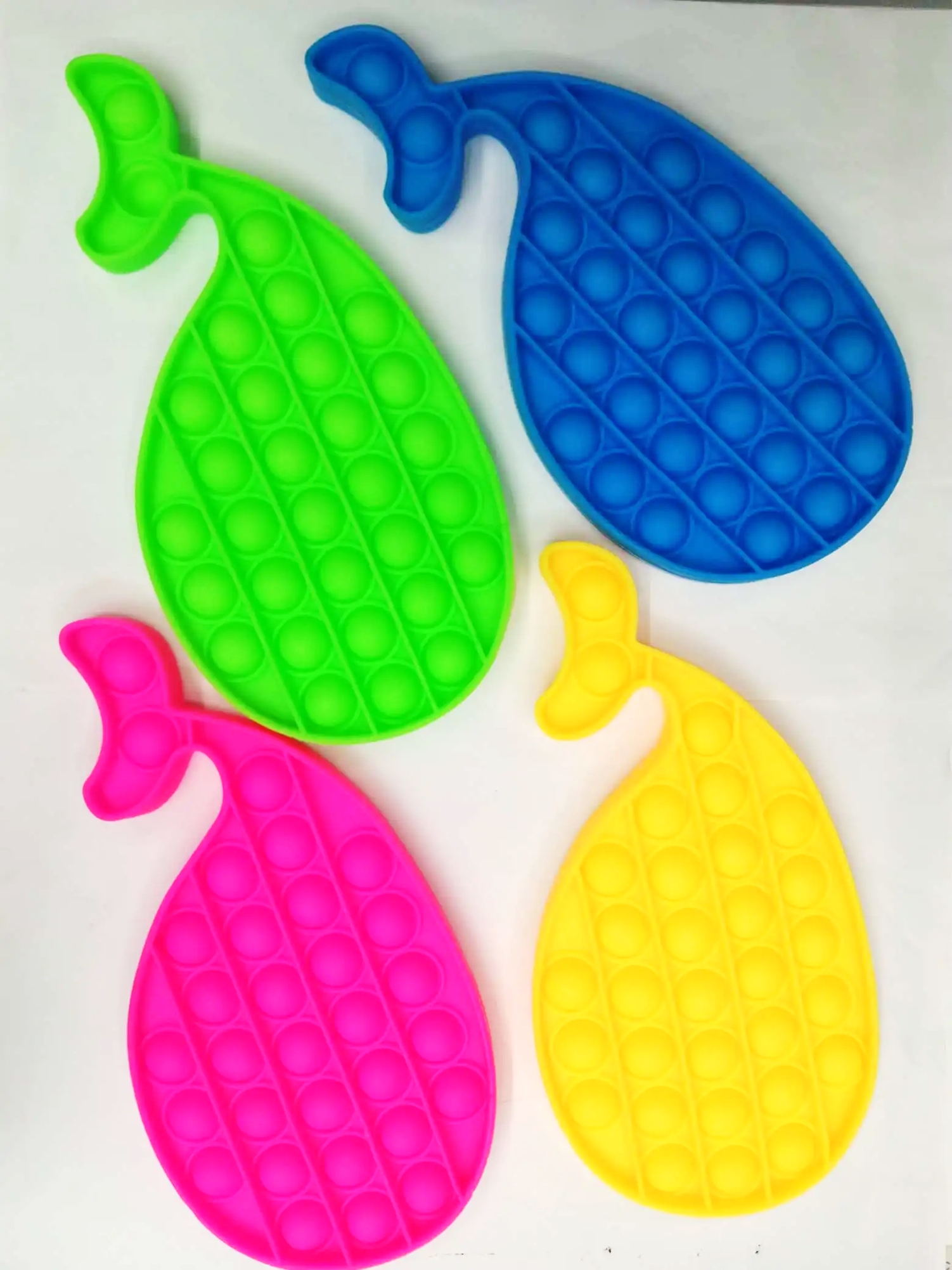 Tpr Plain Color Rodent Control Pioneer Puzzle Desktop Toy Whale Series details Picture