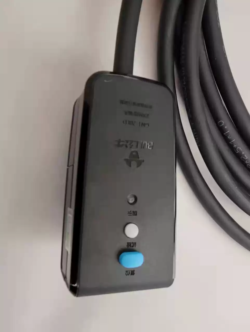 3.3 Kw 16A Ground-Free Charging Gun New Energy Vehicle Charging Gun Application Scenario