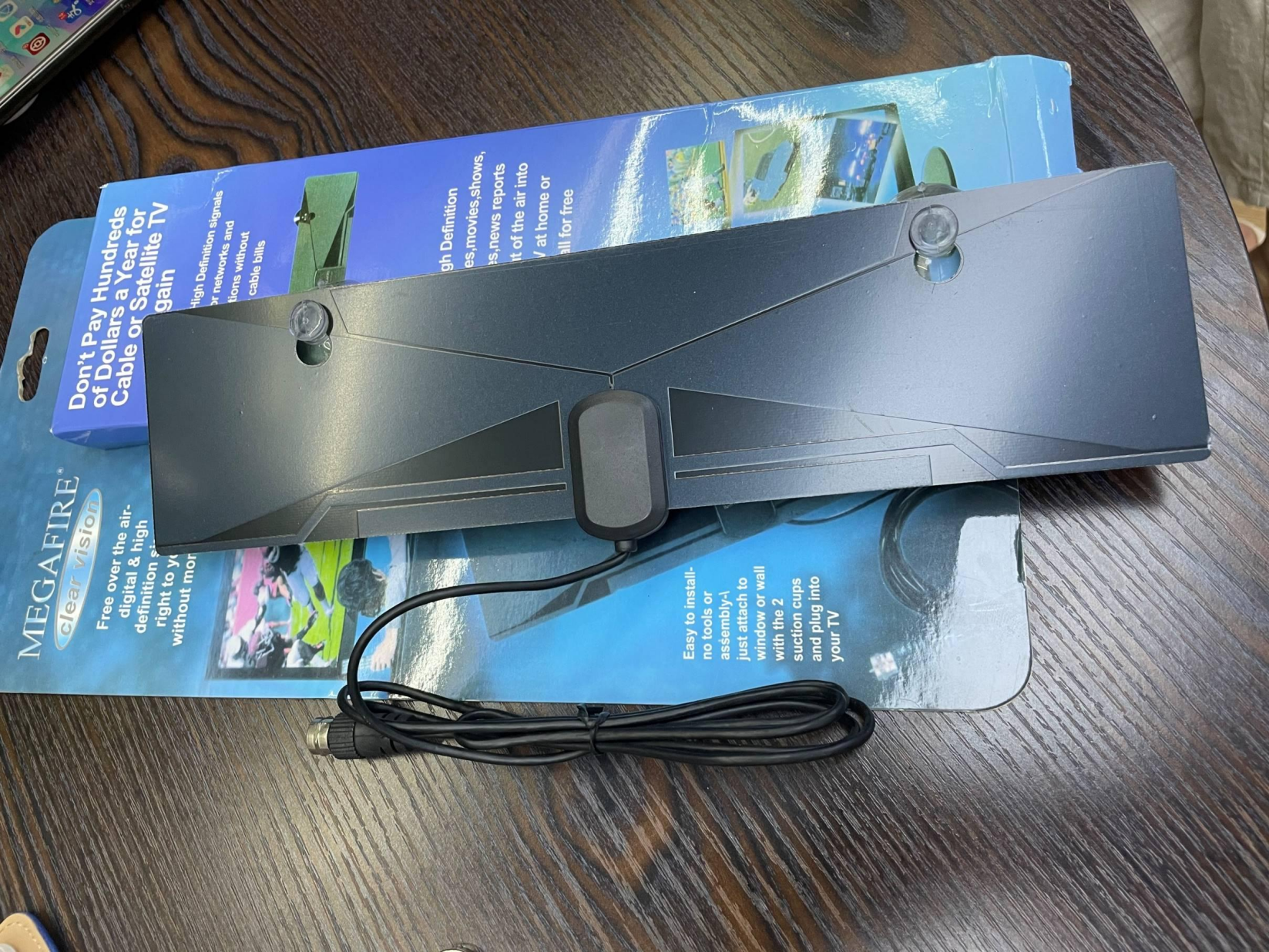 Indoor antennas, TV antennas, panel antennas, factory direct sales, customizable packaging, exported to Chile
