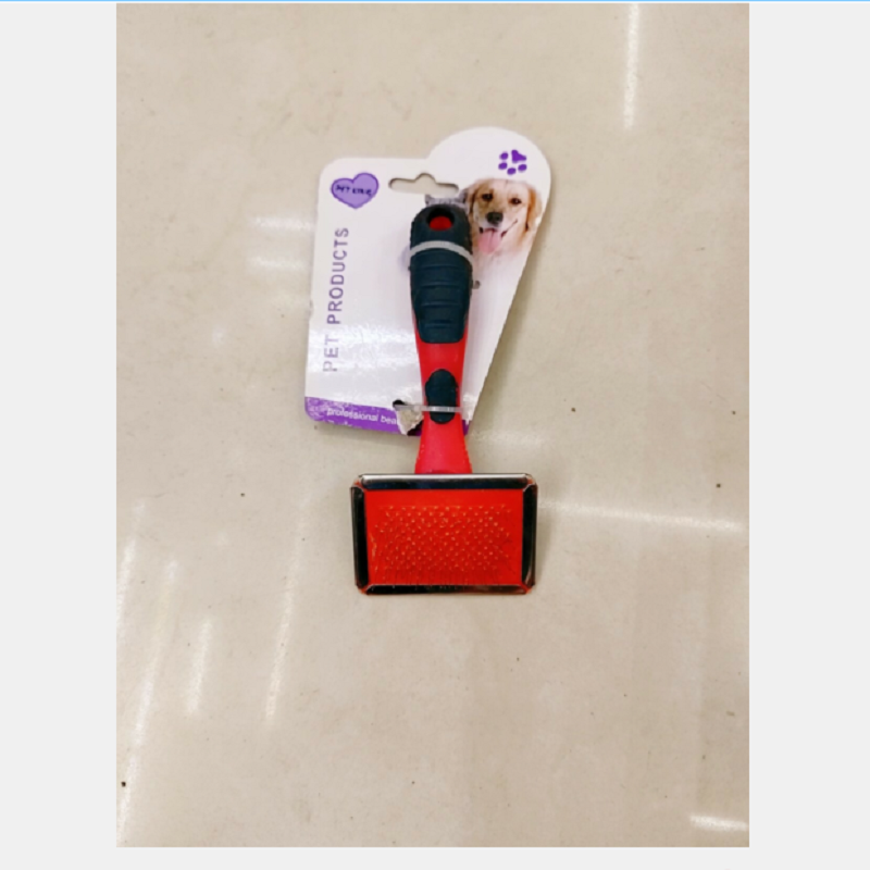 Pet cleaning and grooming comb, pet steel needle comb, dog and cat hair grooming and removal comb Application Scenario