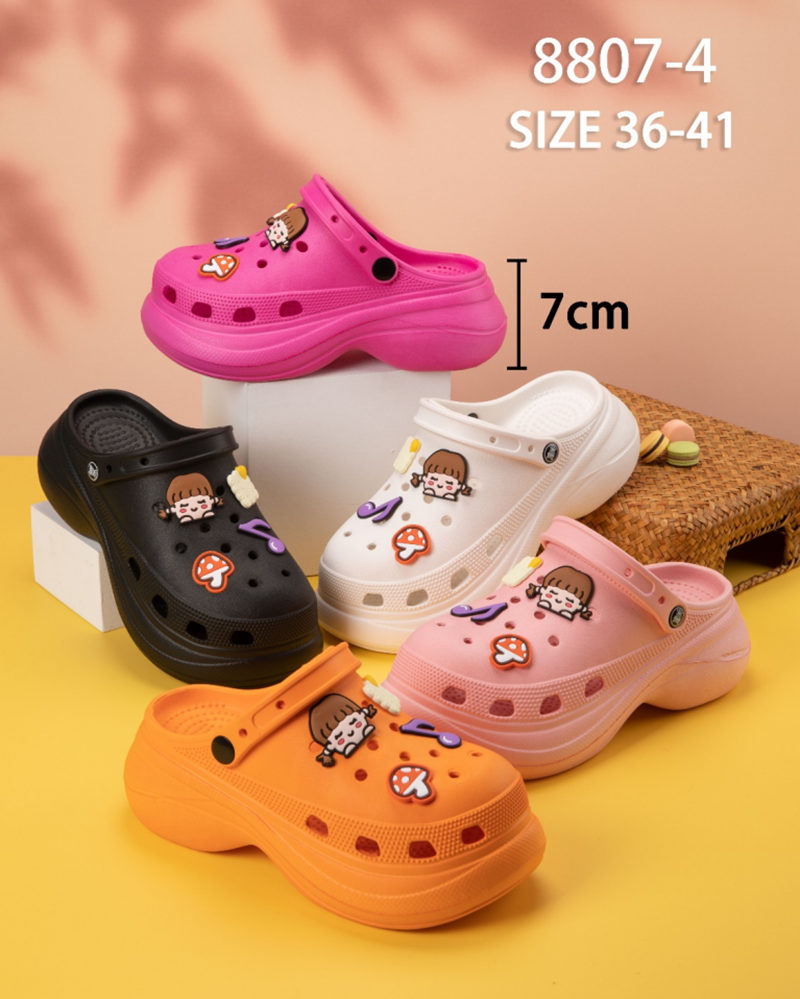 New style of clog shoes for women, high heels with a feeling of stepping on poop, flip-flops for outerwear, and fashionable beach shoes custom-made by the factory Item Picture