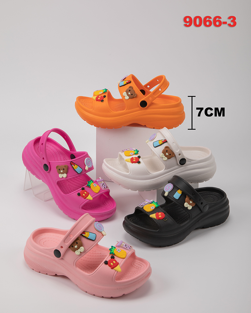 New summer thick-soled cute style sandals for women, anti-slip, fashionable and versatile beach shoes custom-made by the factory Application Scenario
