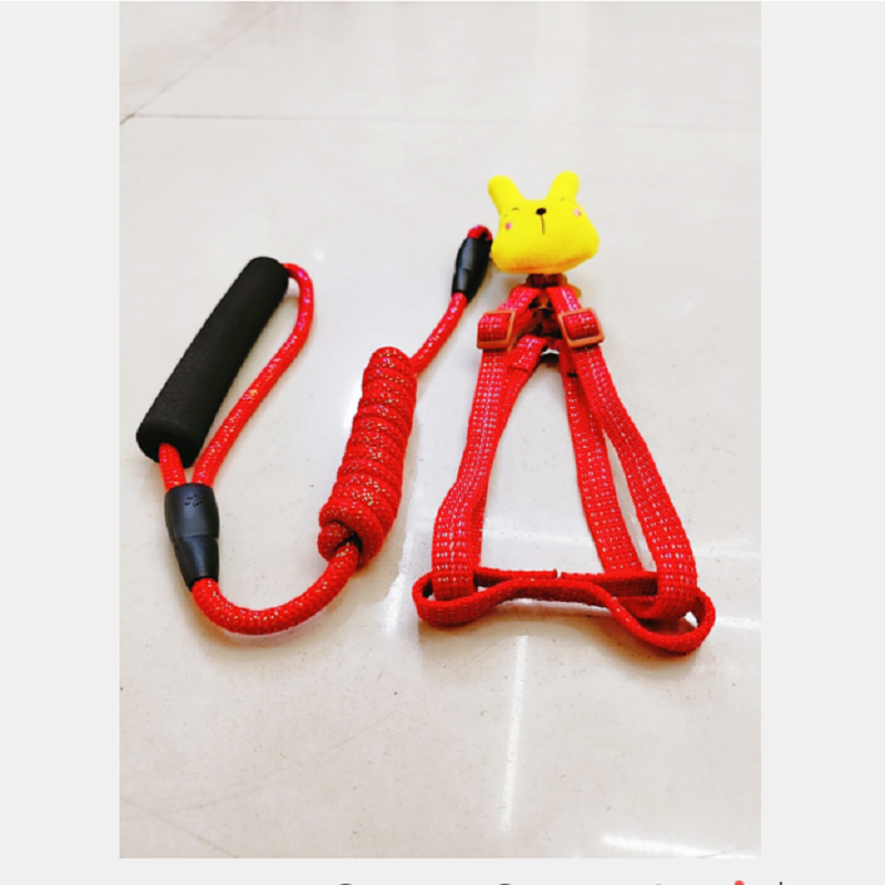 The pet leash has a diameter of 0.6cm, featuring a colorful cotton silk cartoon bow accessory. It is a pet leash with a chest and back strap for cats and dogs Specification image