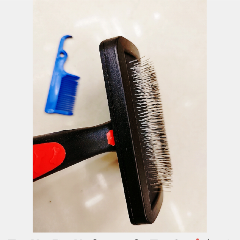 Pet hair cleaning comb B handle size pet brush cat and dog cleaning and grooming comb Application Scenario