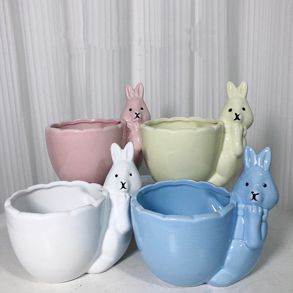 The new flowerpot of Little Rabbit details Picture