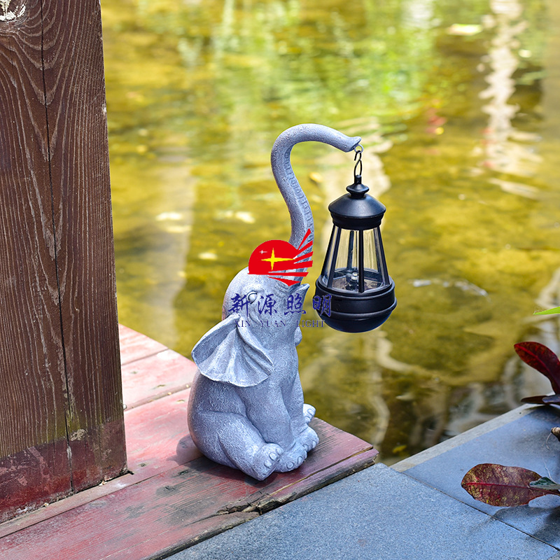 Outdoor solar lamps, garden elephant ornaments, animal resin handicrafts, decorative villa landscape courtyard lamps Application Scenario