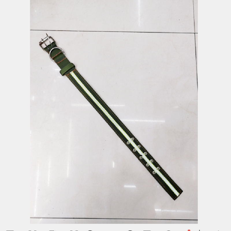 طوق للحيوان أليف مزود بشريط عاكسة للضوء من طرف دائري بعرض 4.0 سم Item Picture