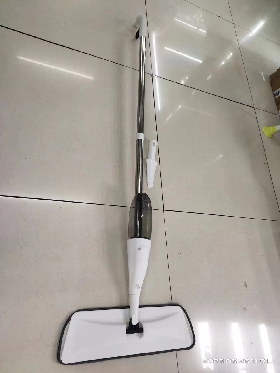 Water spray hands-free mop Self-twisting water mop hands-free hands-free lazy mopping device 0710- water spray mop stainless steel rod