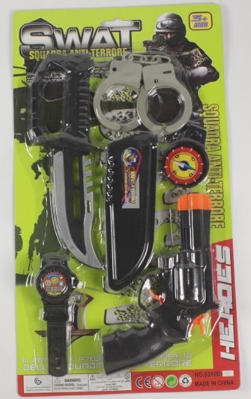 Children's foreign trade suction plate, western electroplated cowboy gun, mixed boy role-playing prop toy gun SWAT Application Scenario