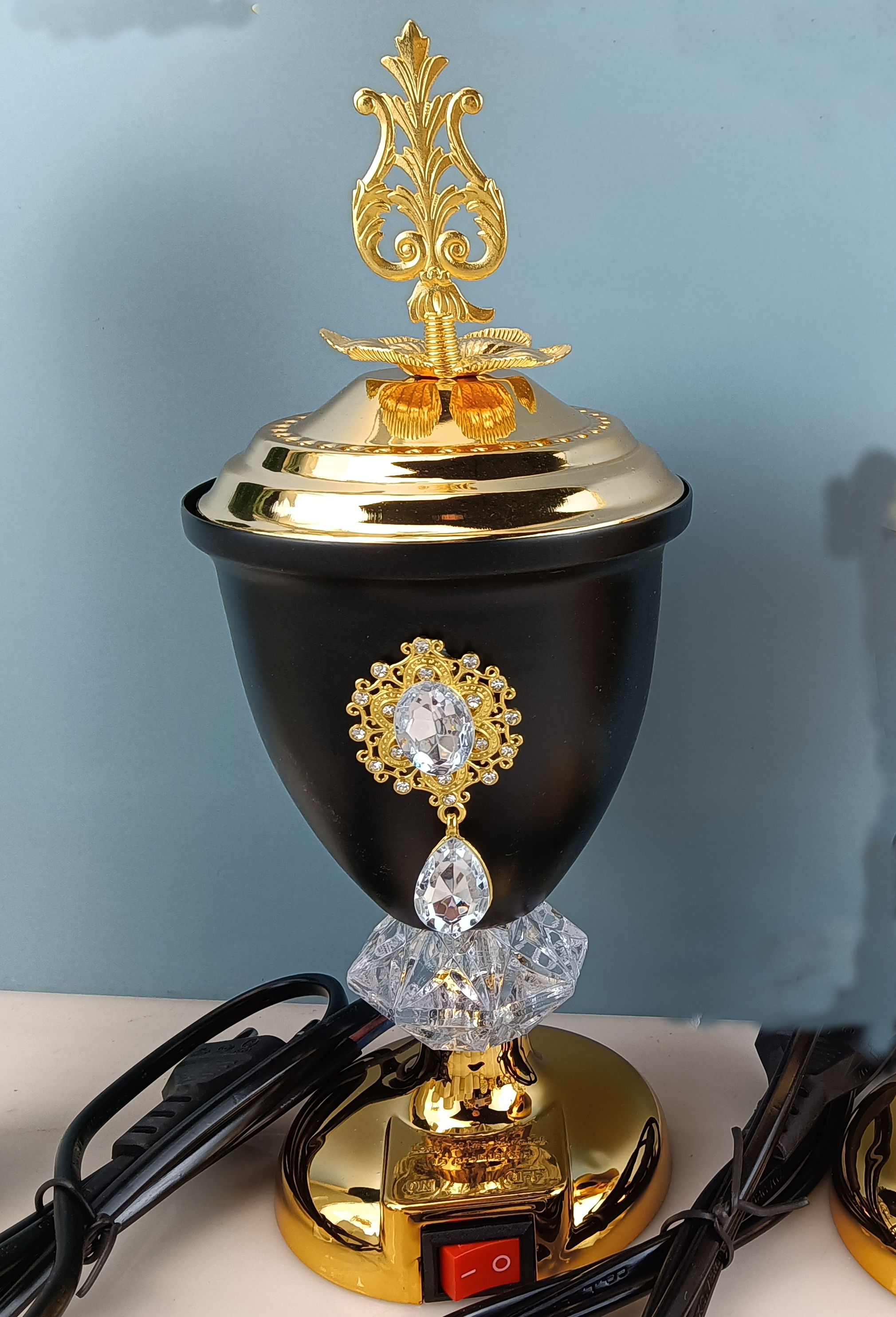 New metal pendant electric incense burner Middle eastern craft electric incense burner Specification image