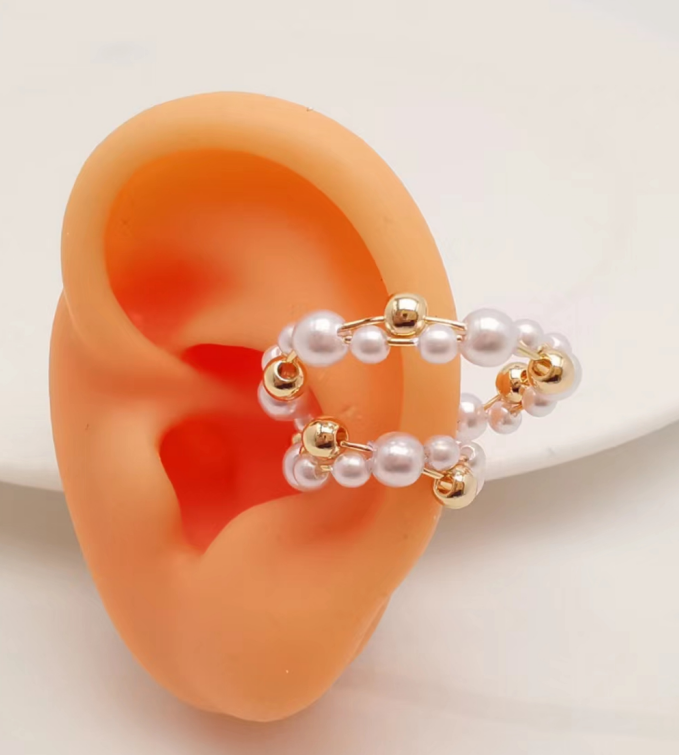 Ear clip 33 thumbnail
