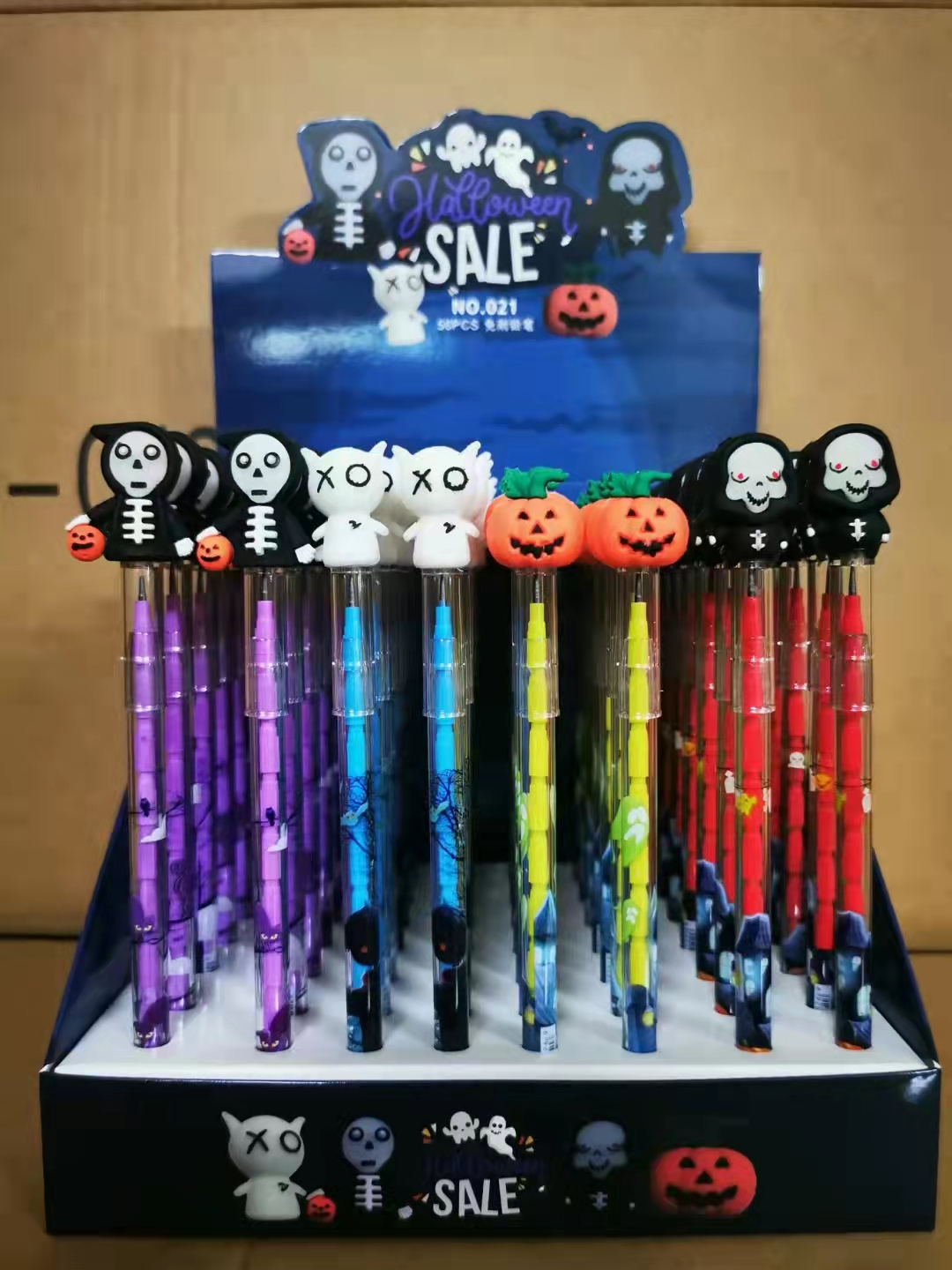 Creative cartoon cute little train, clown, primary school school supplies, no-sharpening pencil, Jiejie pen Application Scenario